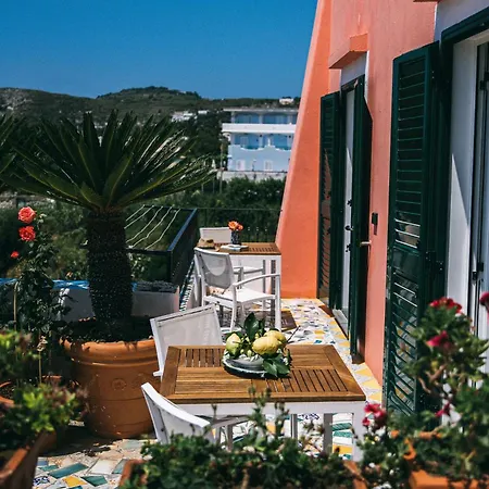 Maria 3* Sant'Angelo (Isola d'Ischia)