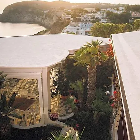Maria 3* Sant'Angelo (Isola d'Ischia)