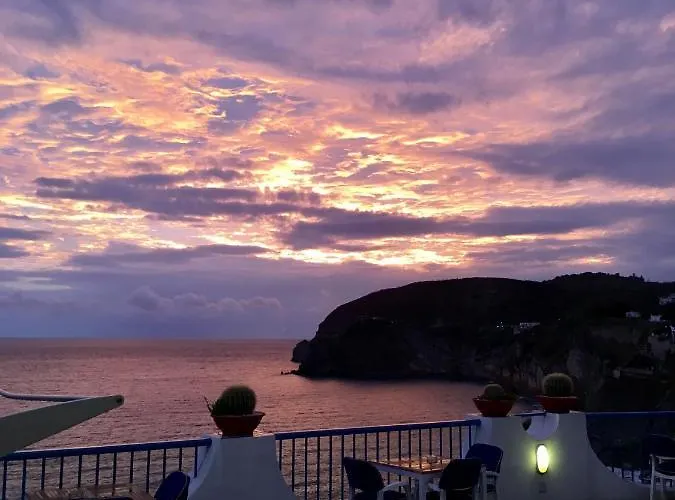 Maria 3* Sant'Angelo (Isola d'Ischia)